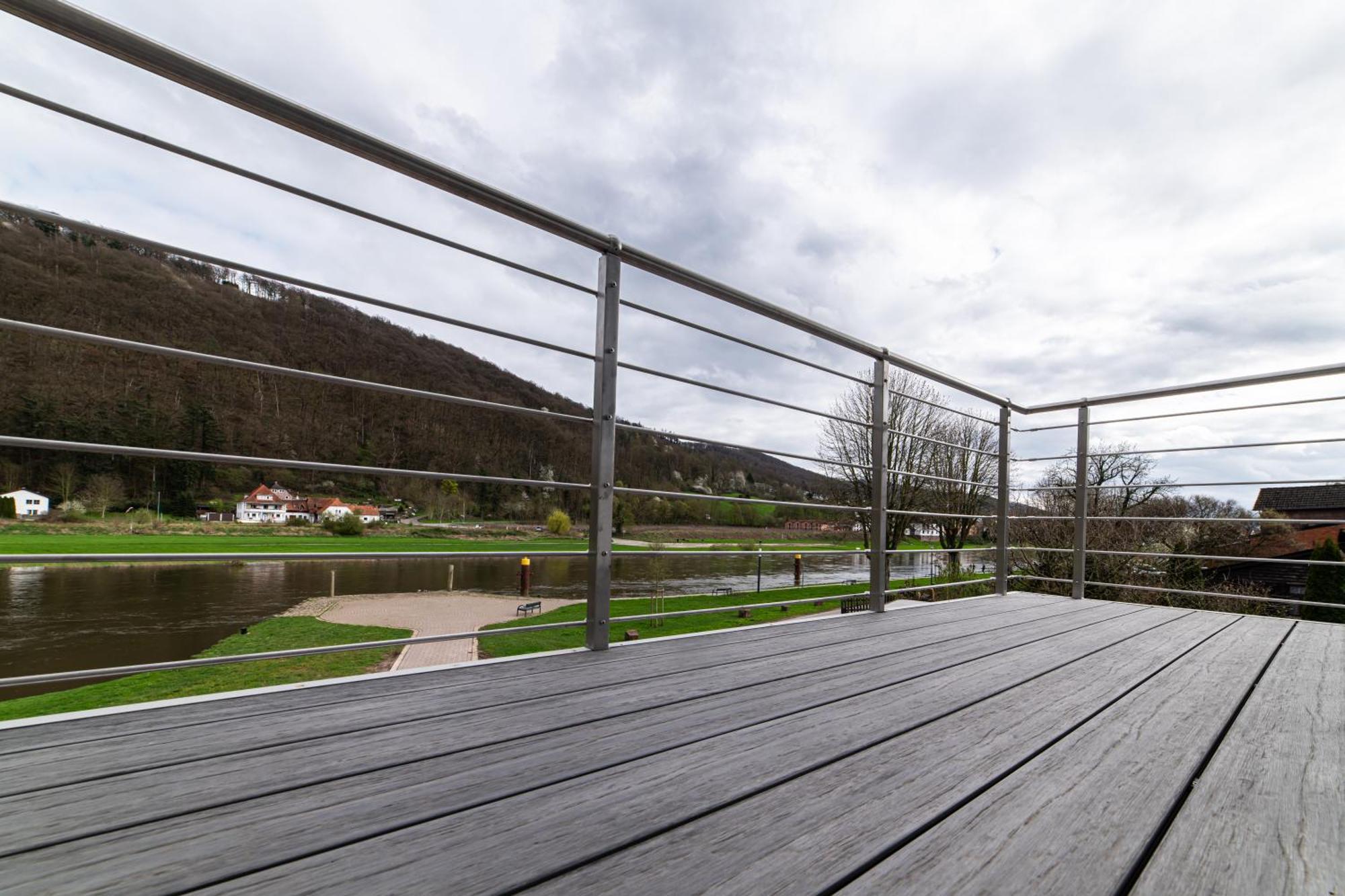 Ferienwohnungen Am Weserstrand Bodenwerder Luaran gambar