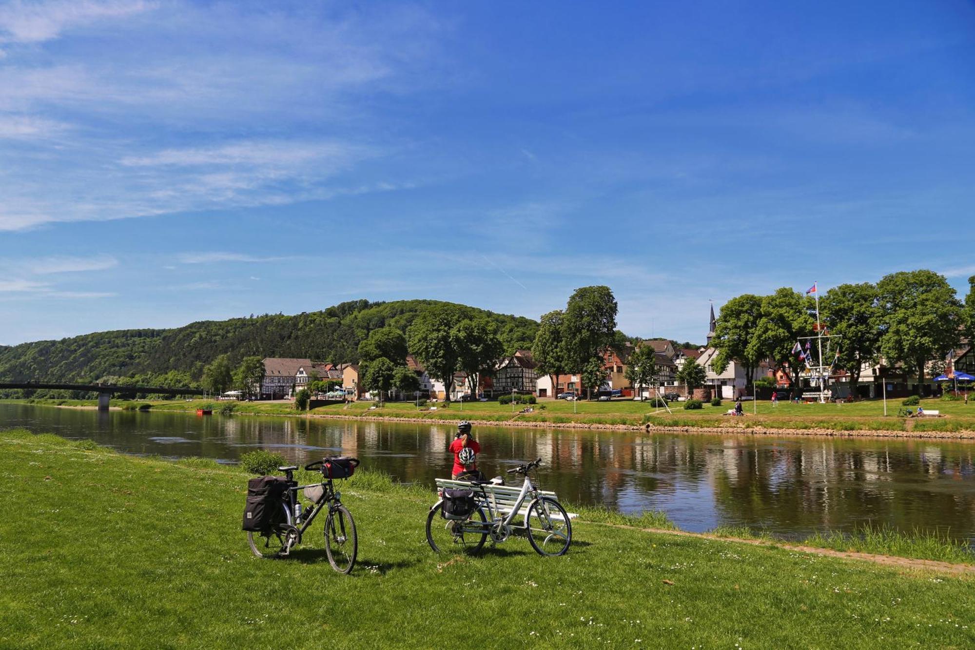 Ferienwohnungen Am Weserstrand Bodenwerder Luaran gambar
